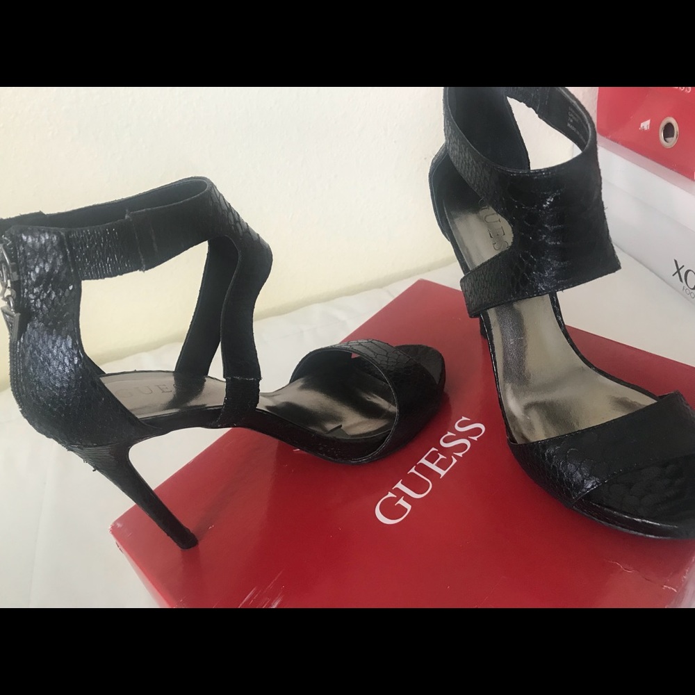 Guess High Heel/ black high heels / GF Jade 7M